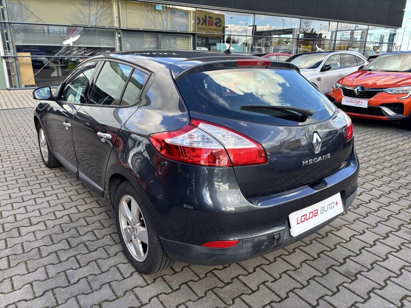 OZ190V01475_16.webp_MÉGANE  1.6  81 kW manuál