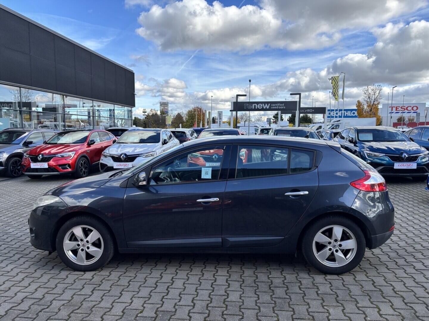 OZ190V01475_17.webp_MÉGANE  1.6  81 kW manuál