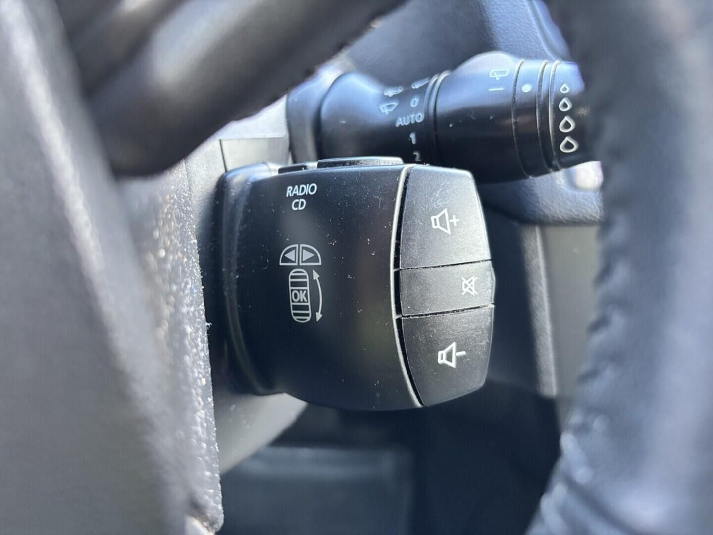 OZ190V01475_27.webp_MÉGANE  1.6  81 kW manuál