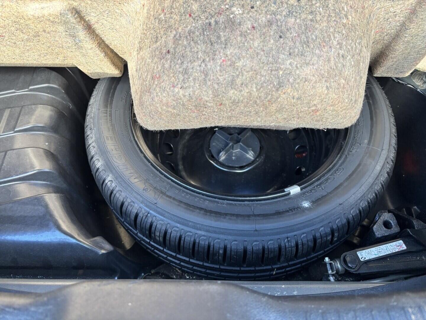 OZ190V01475_34.webp_MÉGANE  1.6  81 kW manuál