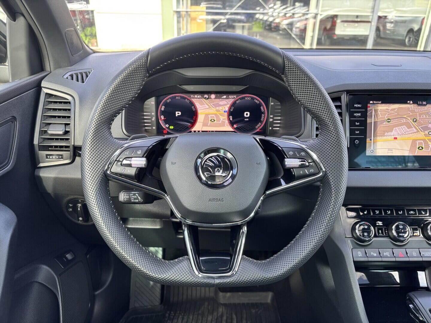 OZ190V01476_22.webp_KAROQ SportLine 2.0 TSI 140 kW automat, DPH