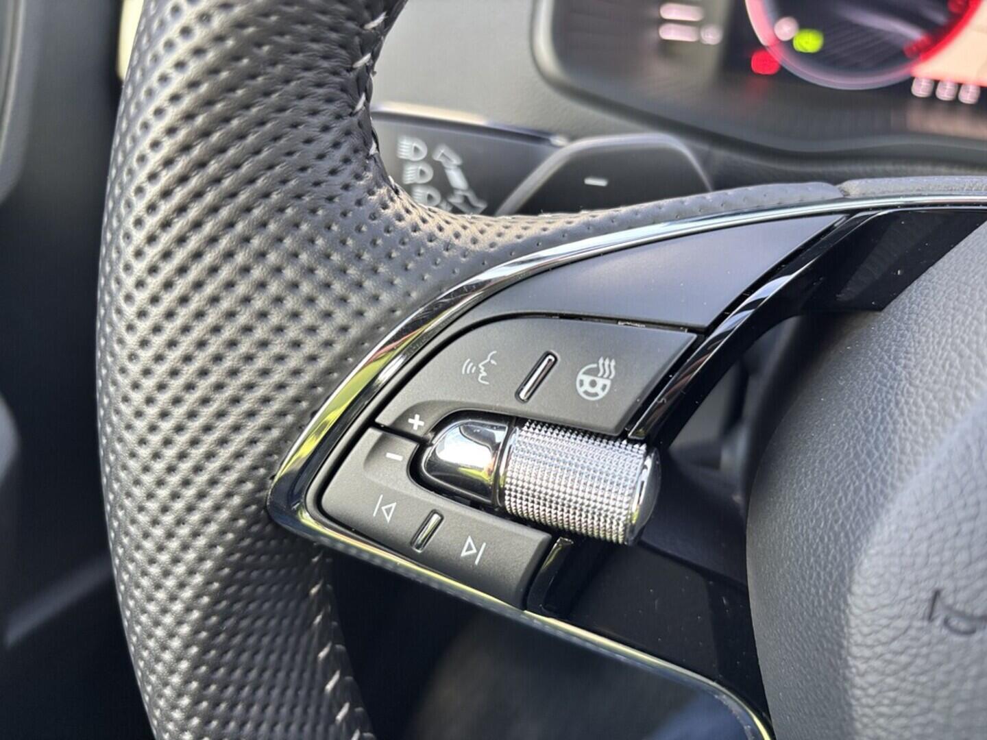 OZ190V01476_26.webp_KAROQ SportLine 2.0 TSI 140 kW automat, DPH