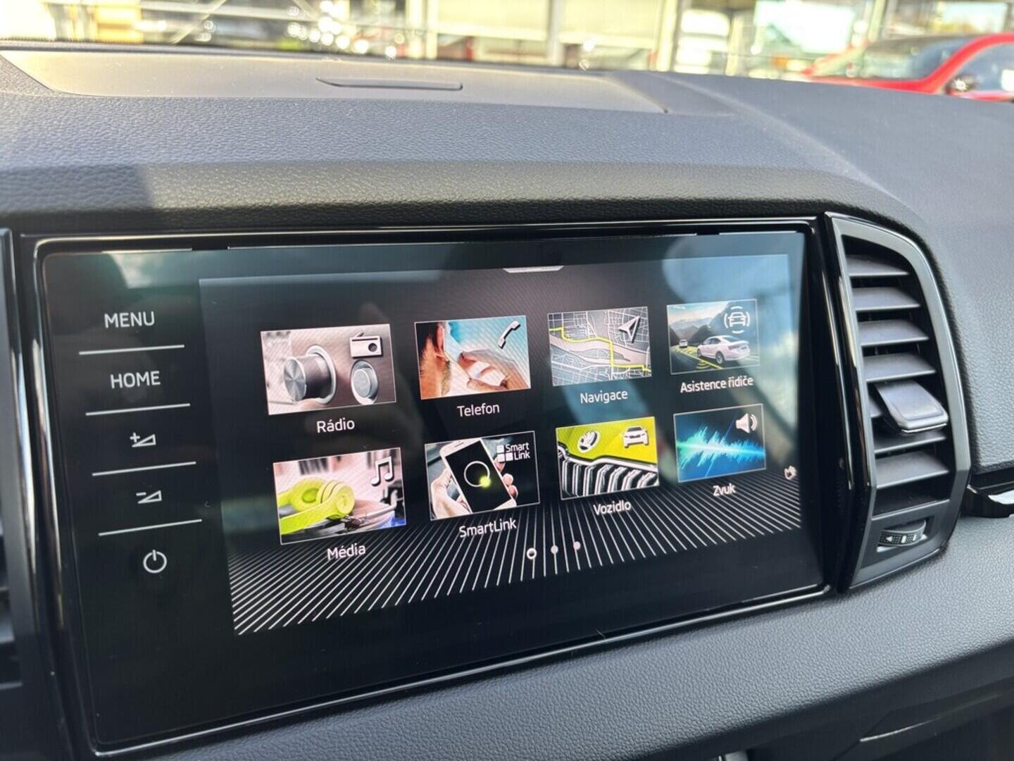 OZ190V01476_30.webp_KAROQ SportLine 2.0 TSI 140 kW automat, DPH