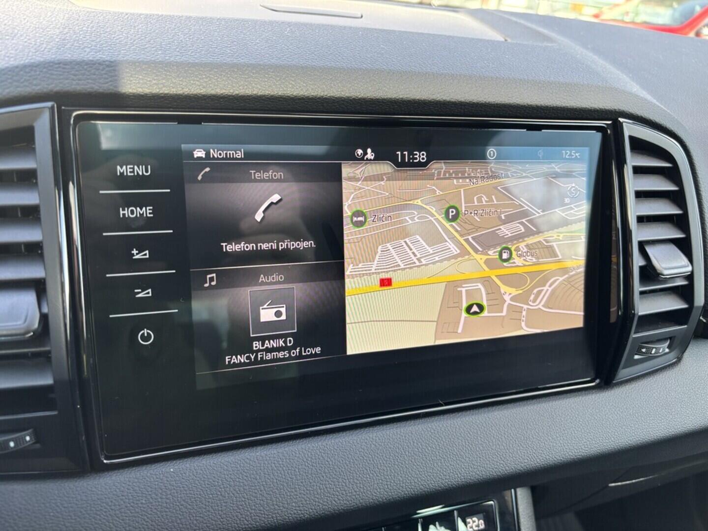 OZ190V01476_33.webp_KAROQ SportLine 2.0 TSI 140 kW automat, DPH