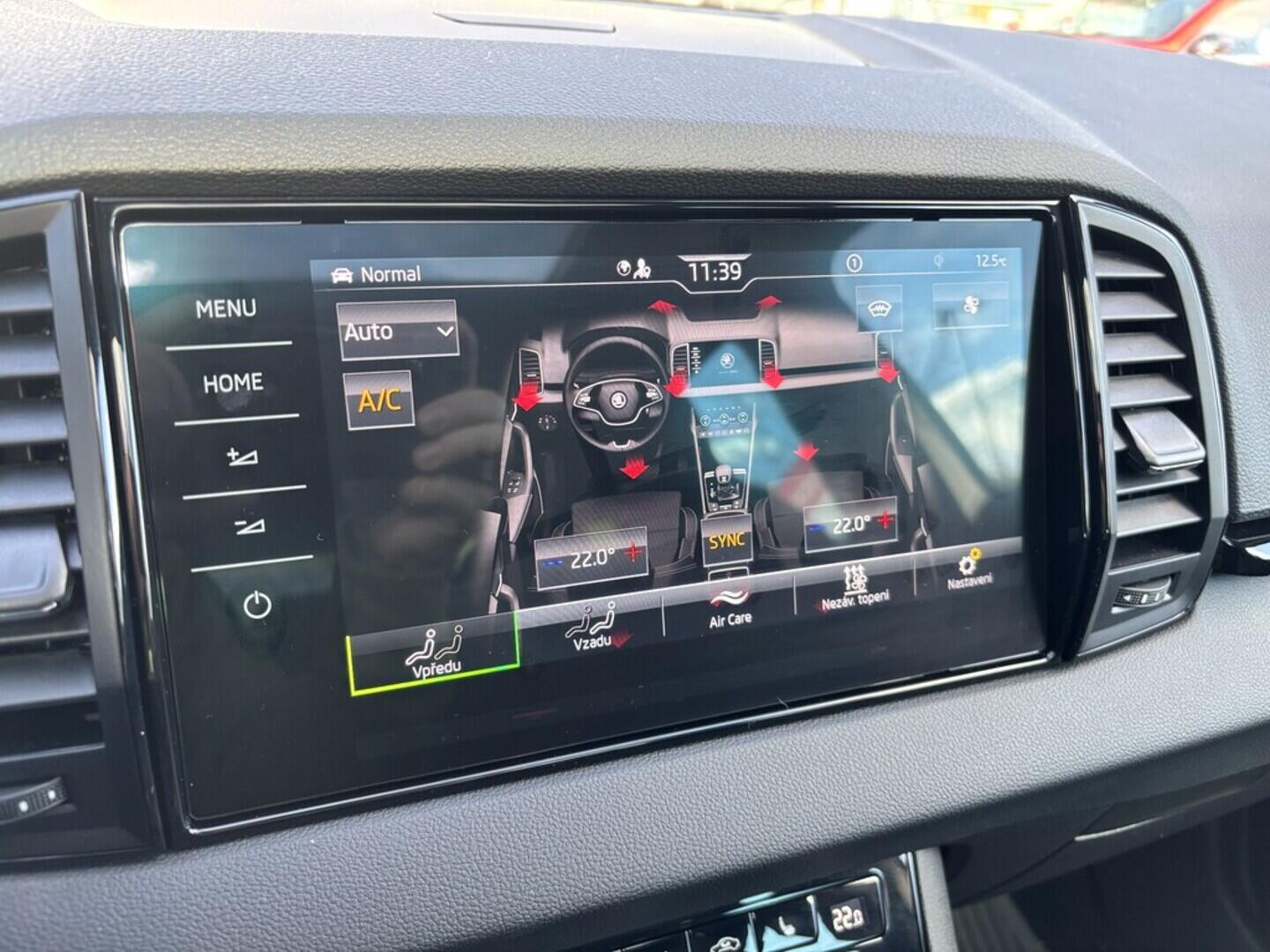 OZ190V01476_37.webp_KAROQ SportLine 2.0 TSI 140 kW automat, DPH