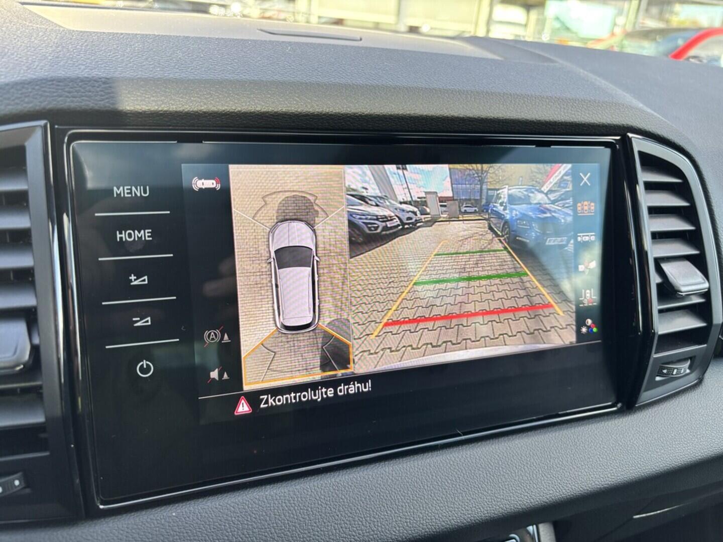 OZ190V01476_41.webp_KAROQ SportLine 2.0 TSI 140 kW automat, DPH