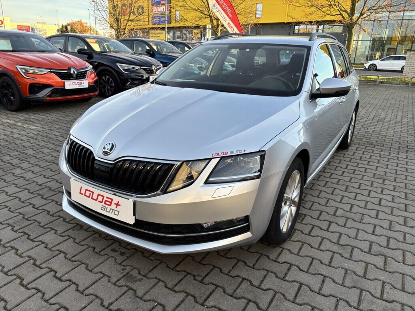 OZ190V01477_10.webp_OCTAVIA Style 1.6 TDI 85 kW manuál