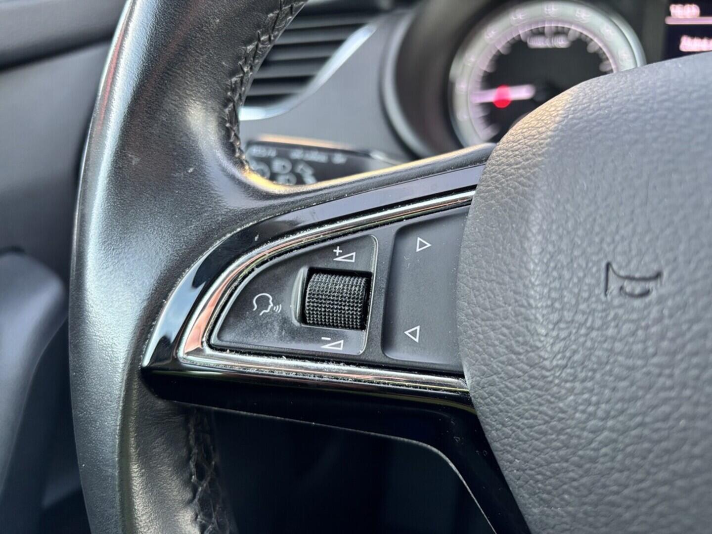 OZ190V01477_25.webp_OCTAVIA Style 1.6 TDI 85 kW manuál