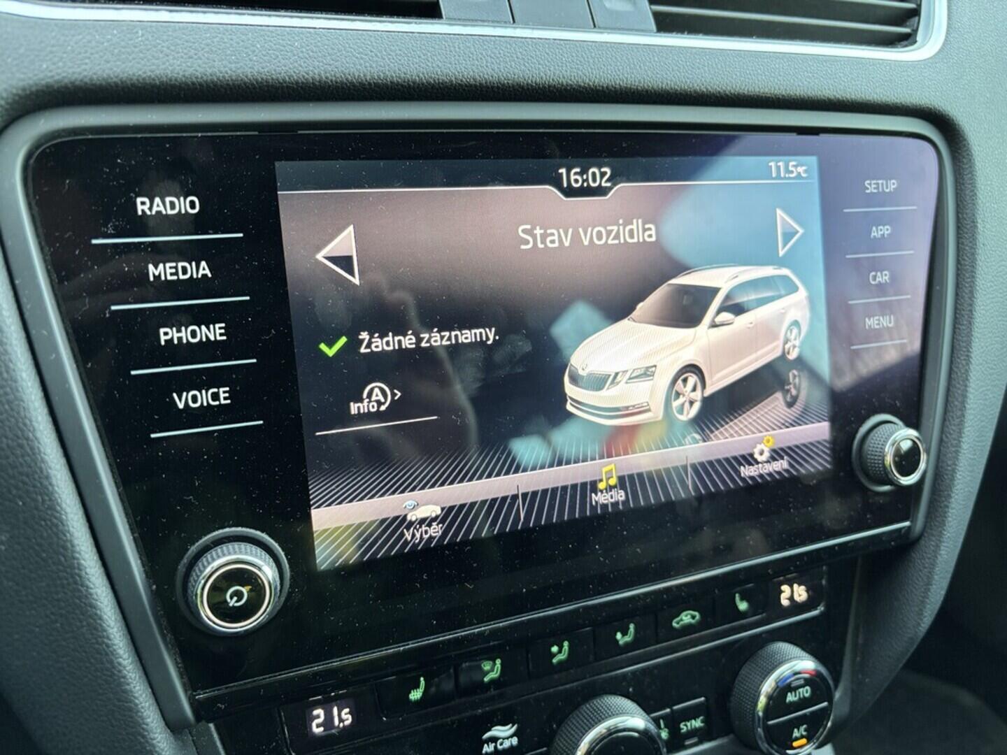 OZ190V01477_32.webp_OCTAVIA Style 1.6 TDI 85 kW manuál