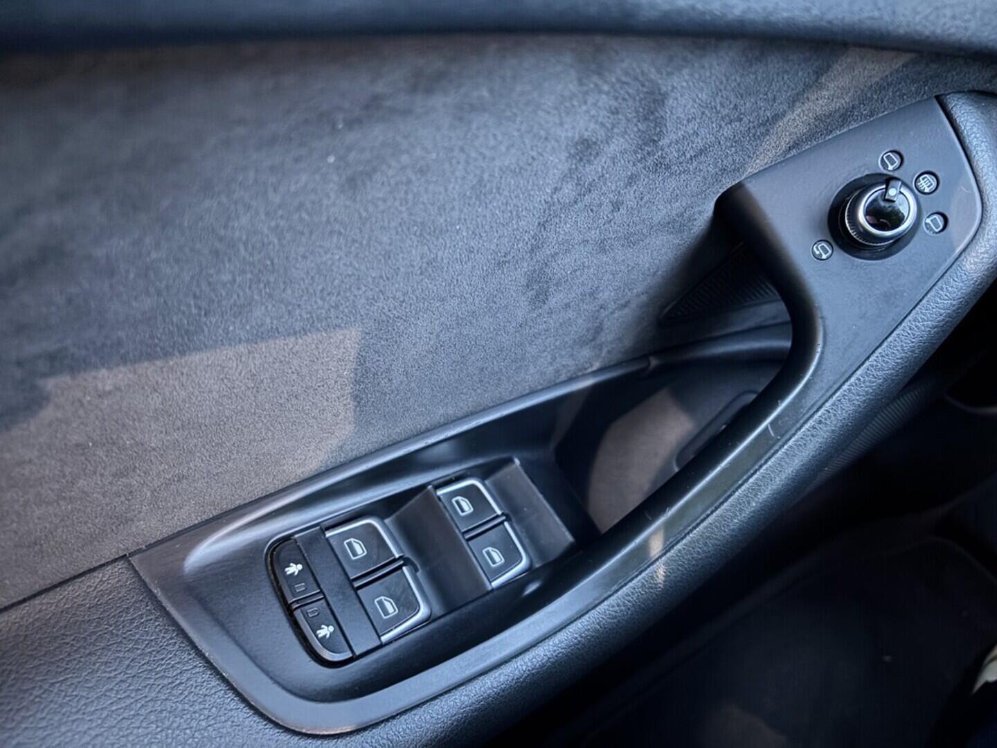 OZ190V01485_21.webp_A6 AVANT  3.0 TDI 200 kW automat