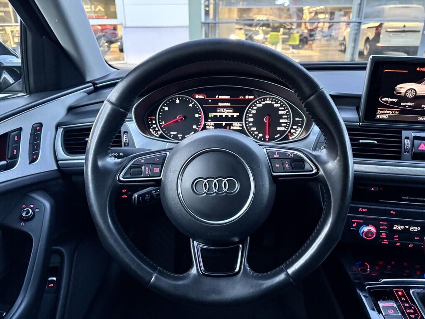 OZ190V01485_23.webp_A6 AVANT  3.0 TDI 200 kW automat