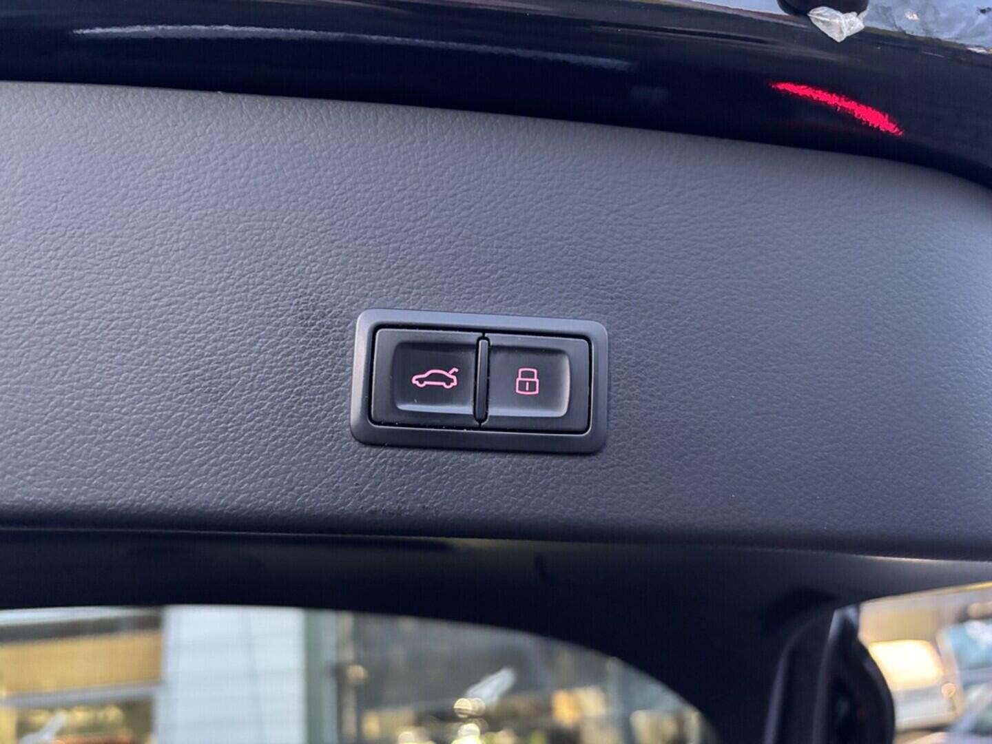 OZ190V01485_40.webp_A6 AVANT  3.0 TDI 200 kW automat