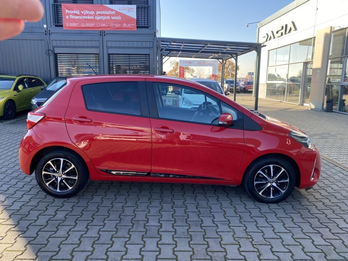 OZ190V01486_13.webp_YARIS Multidrive S Active Trend 1.5 VVT-iE 82 kW automat