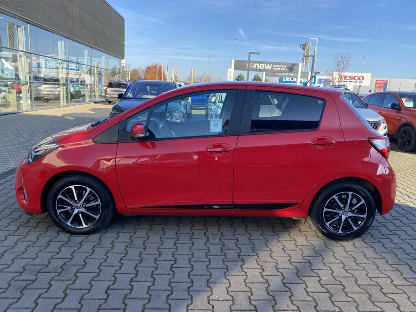 OZ190V01486_17.webp_YARIS Multidrive S Active Trend 1.5 VVT-iE 82 kW automat