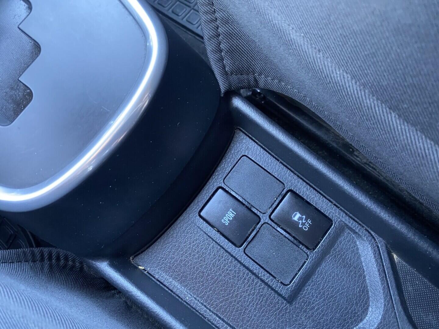 OZ190V01486_38.webp_YARIS Multidrive S Active Trend 1.5 VVT-iE 82 kW automat