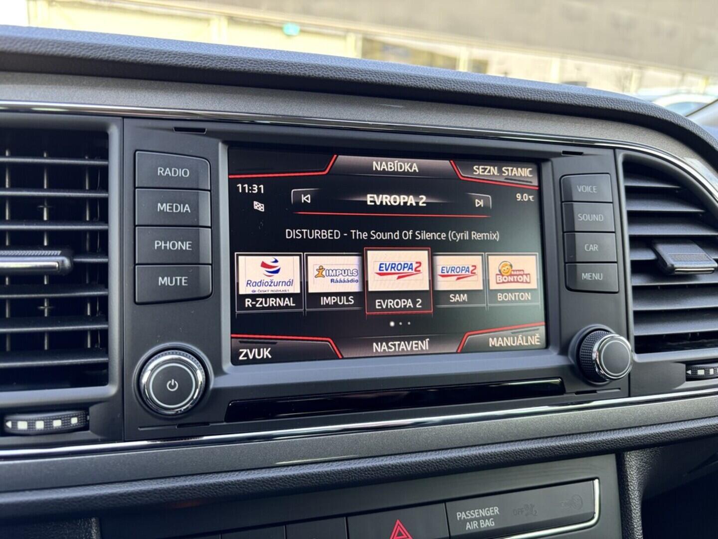 OZ190V01487_28.webp_LEON Fr 1.8 TSI 132 kW manuál