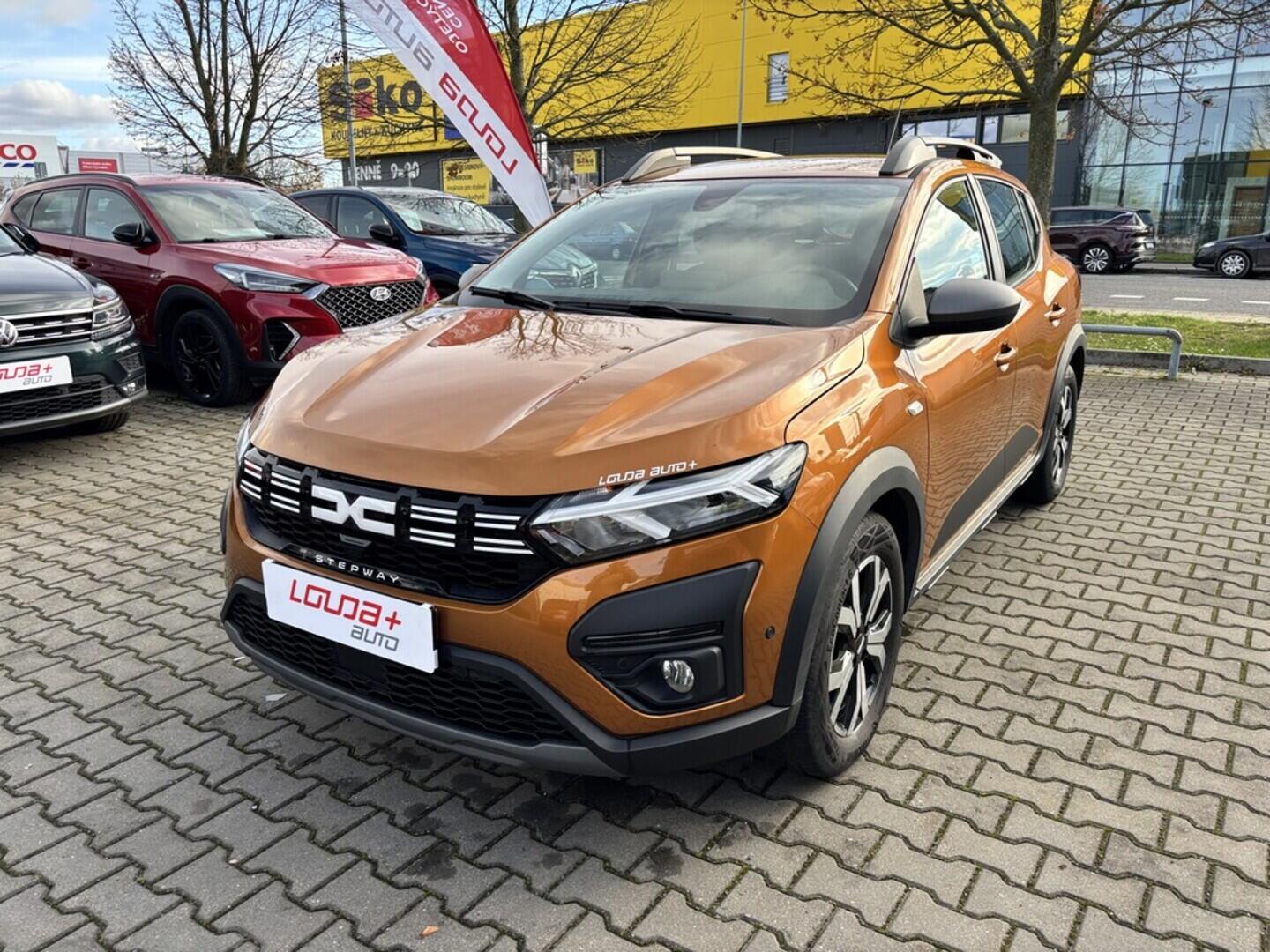 OZ190V01488_10.webp_SANDERO stepway 1.0  67 kW manuál