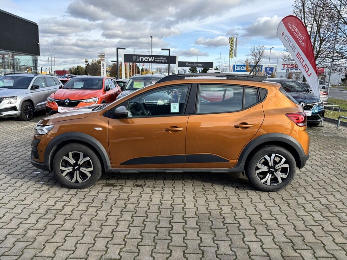 OZ190V01488_17.webp_SANDERO stepway 1.0  67 kW manuál