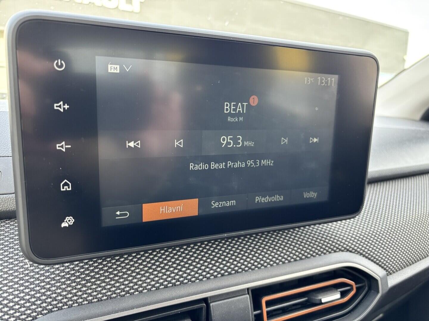 OZ190V01488_29.webp_SANDERO stepway 1.0  67 kW manuál