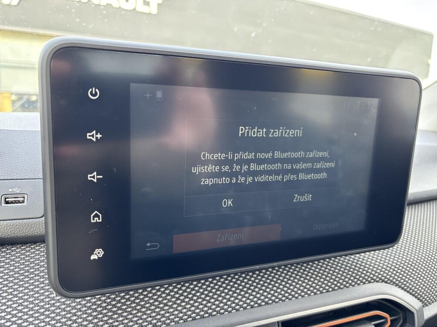 OZ190V01488_33.webp_SANDERO stepway 1.0  67 kW manuál