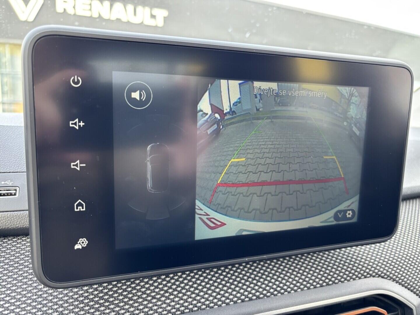 OZ190V01488_34.webp_SANDERO stepway 1.0  67 kW manuál