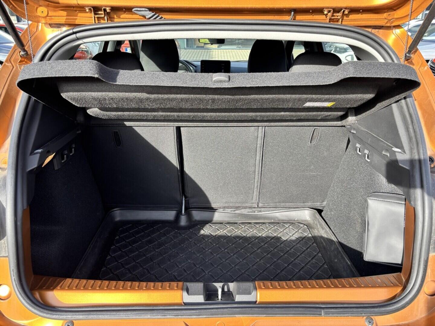 OZ190V01488_38.webp_SANDERO stepway 1.0  67 kW manuál