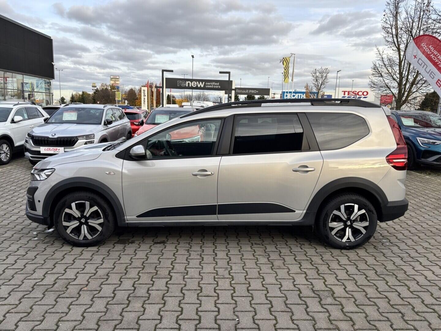 OZ190V01489_17.webp_JOGGER  1.0             67 kW manuál