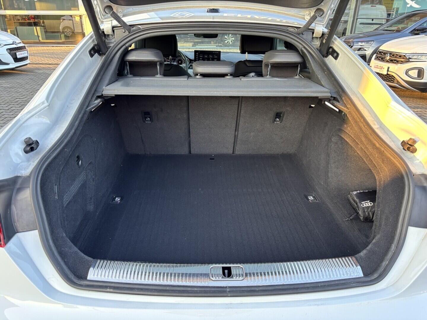 OZ190V01493_44.webp_A5 SPORTBACK Sline 2.0 TDI 150 kW automat, DPH