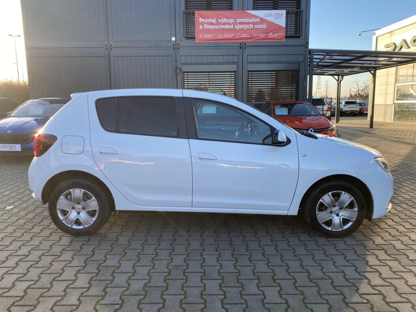 OZ190V01498_13.webp_SANDERO Arctica 1.0             _ kW manuál