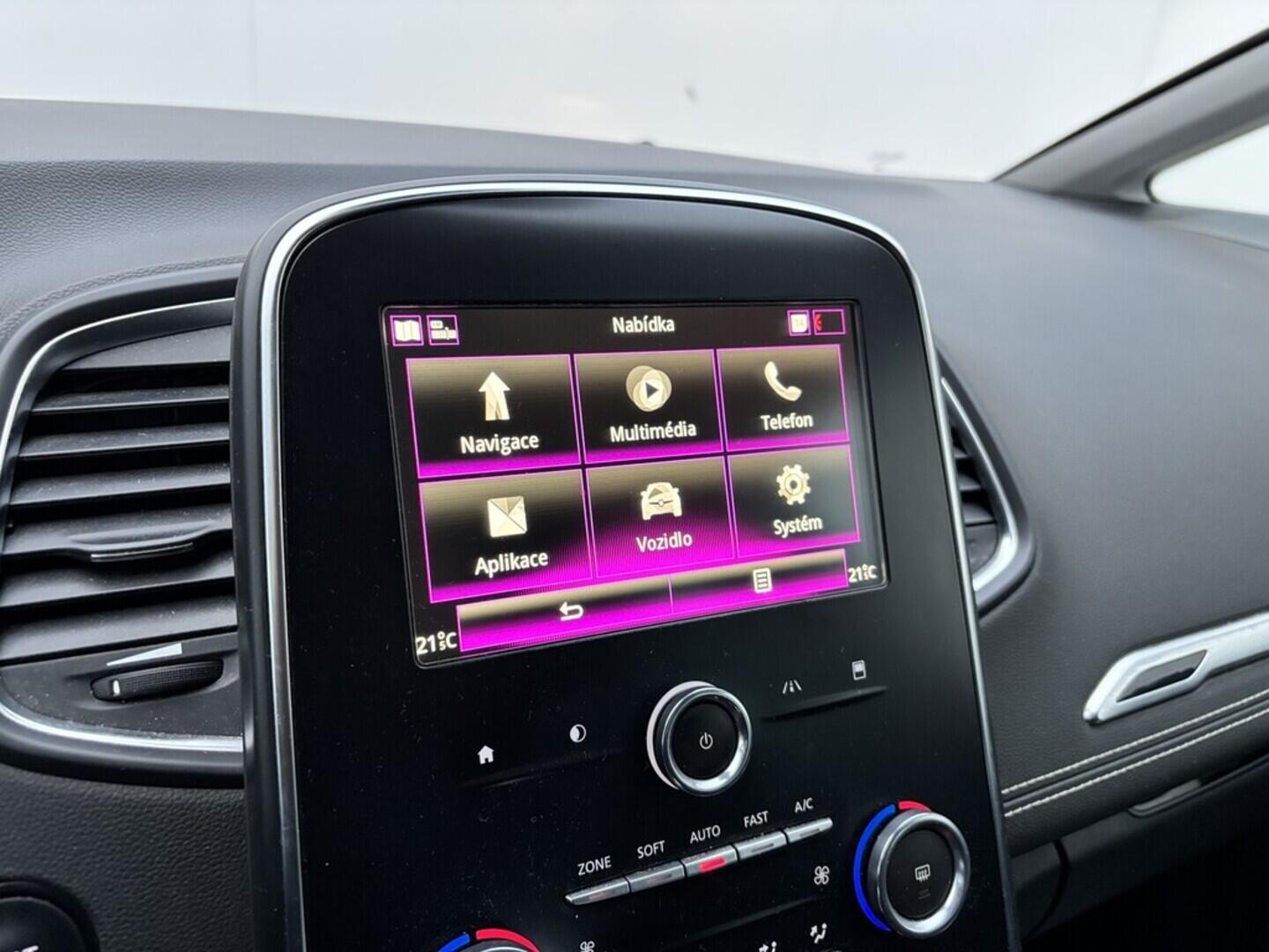 OZ190V01500_25.webp_GRAND SCÉNIC  1.3 TCe 120 kW automat, DPH