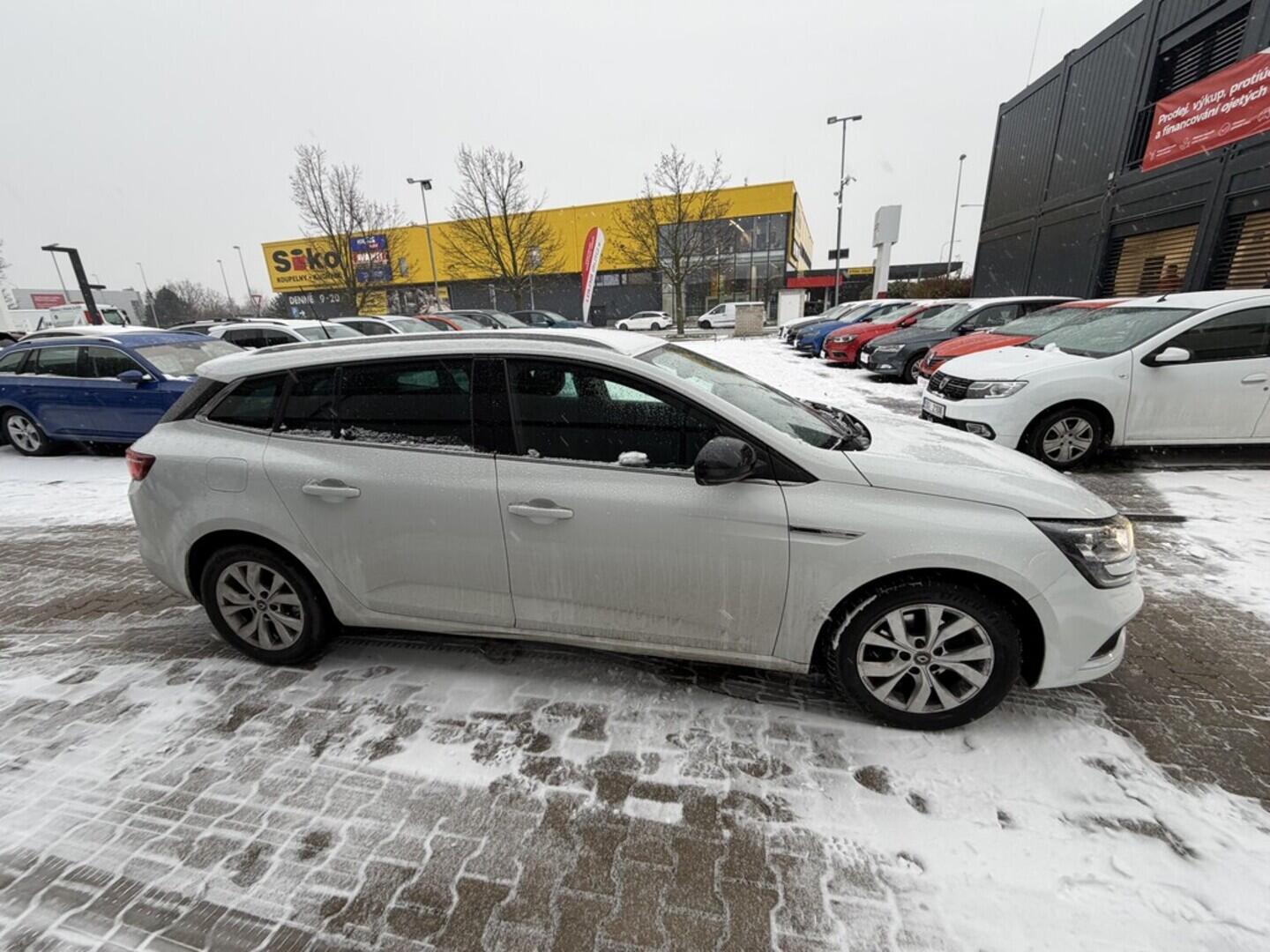 OZ190V01501_11.webp_MÉGANE  1.3 TCe 103 kW manuál, DPH