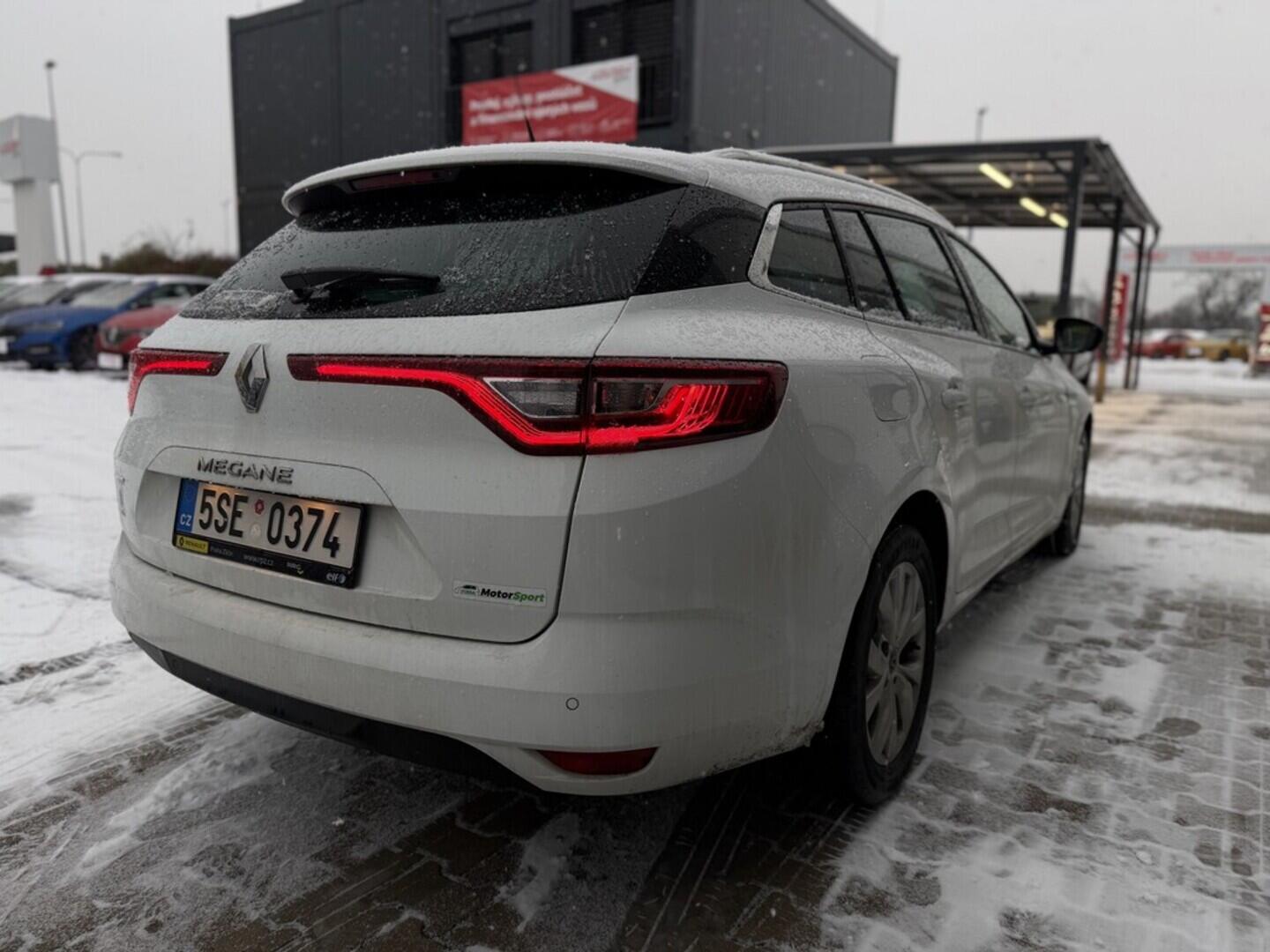 OZ190V01501_12.webp_MÉGANE  1.3 TCe 103 kW manuál, DPH