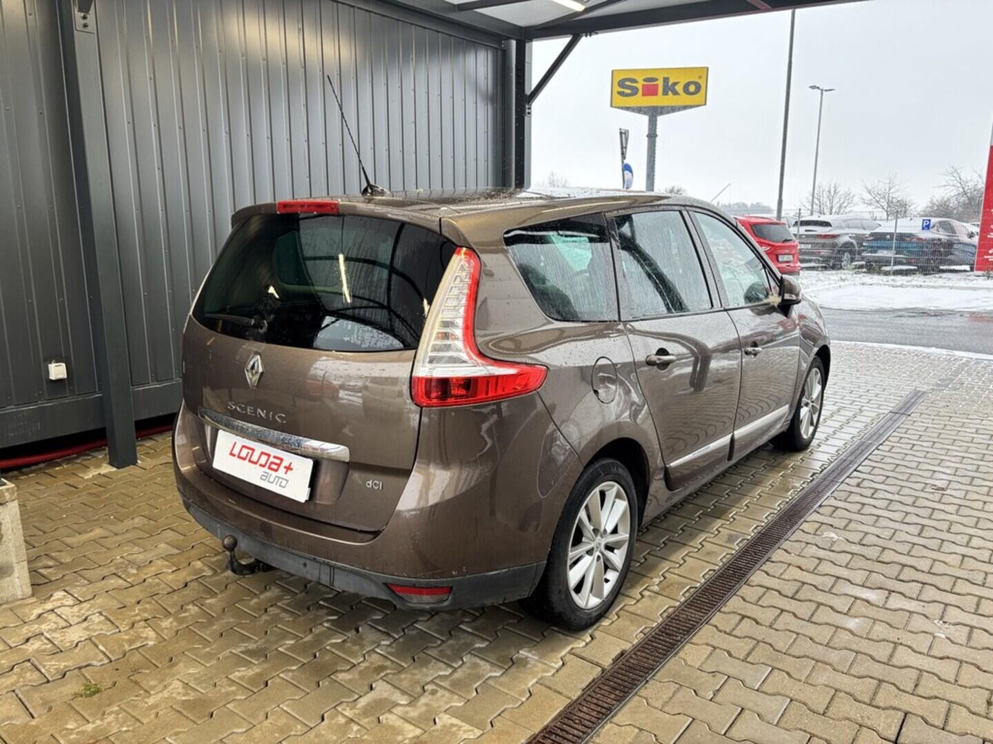 OZ190V01502_12.webp_SCÉNIC  1.6 DCI 96 kW manuál