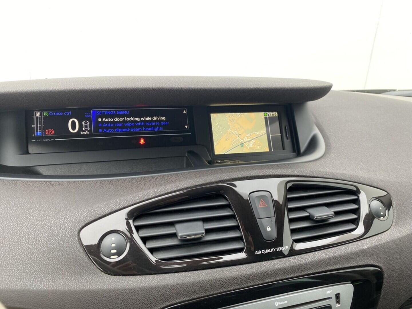 OZ190V01502_27.webp_SCÉNIC  1.6 DCI 96 kW manuál