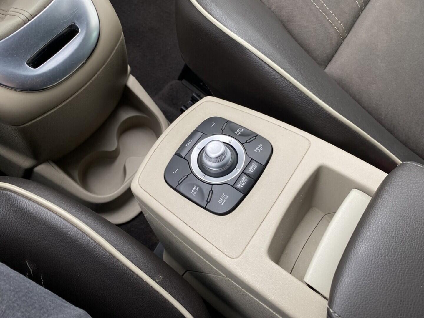 OZ190V01502_31.webp_SCÉNIC  1.6 DCI 96 kW manuál