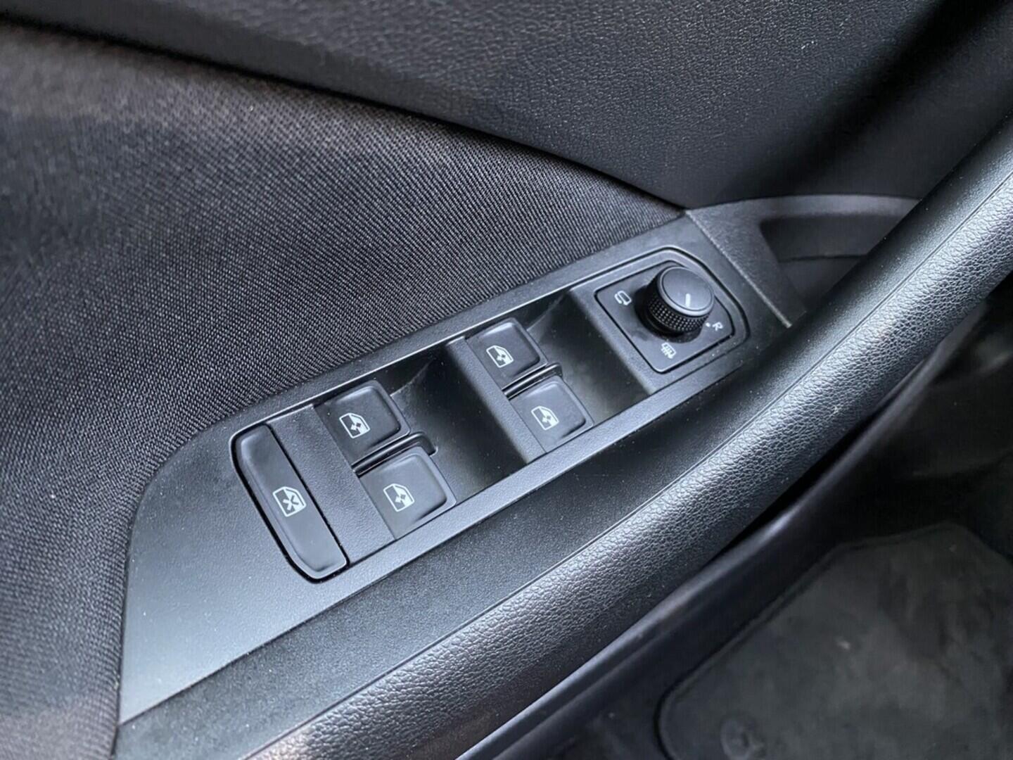 OZ190V01507_21.webp_SCALA Monte Carlo 1.0 TSI 81 kW automat