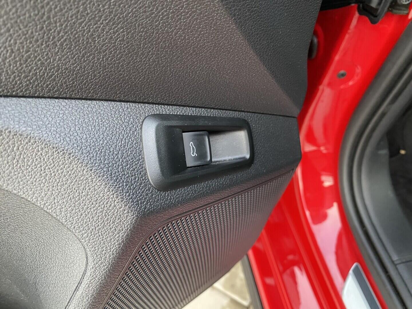 OZ190V01507_22.webp_SCALA Monte Carlo 1.0 TSI 81 kW automat