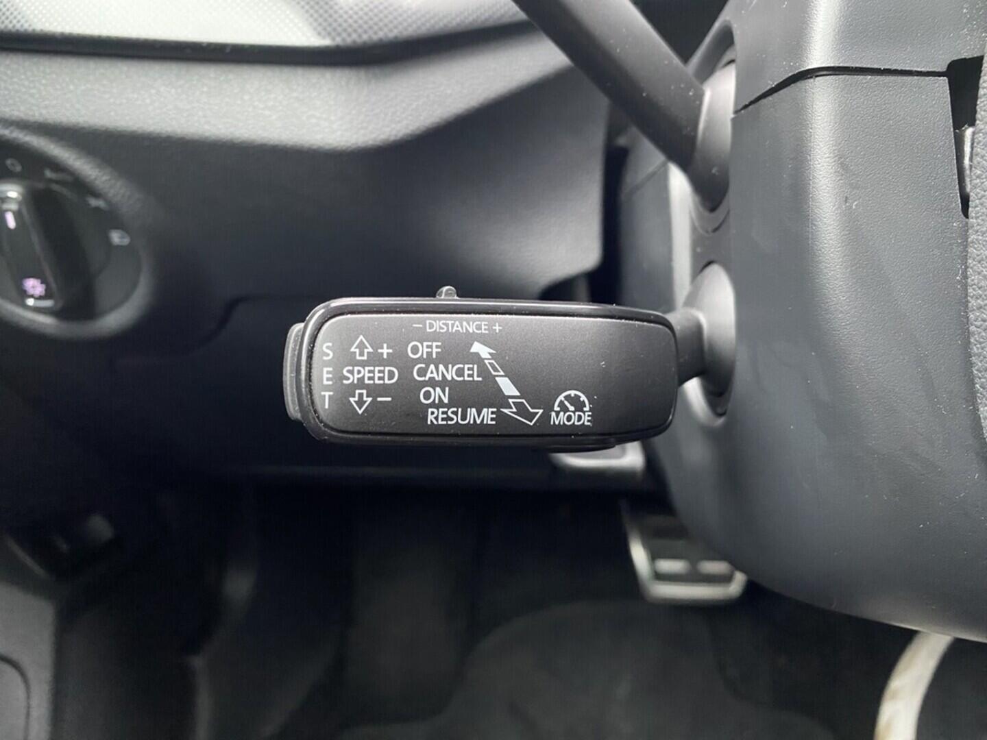 OZ190V01507_24.webp_SCALA Monte Carlo 1.0 TSI 81 kW automat