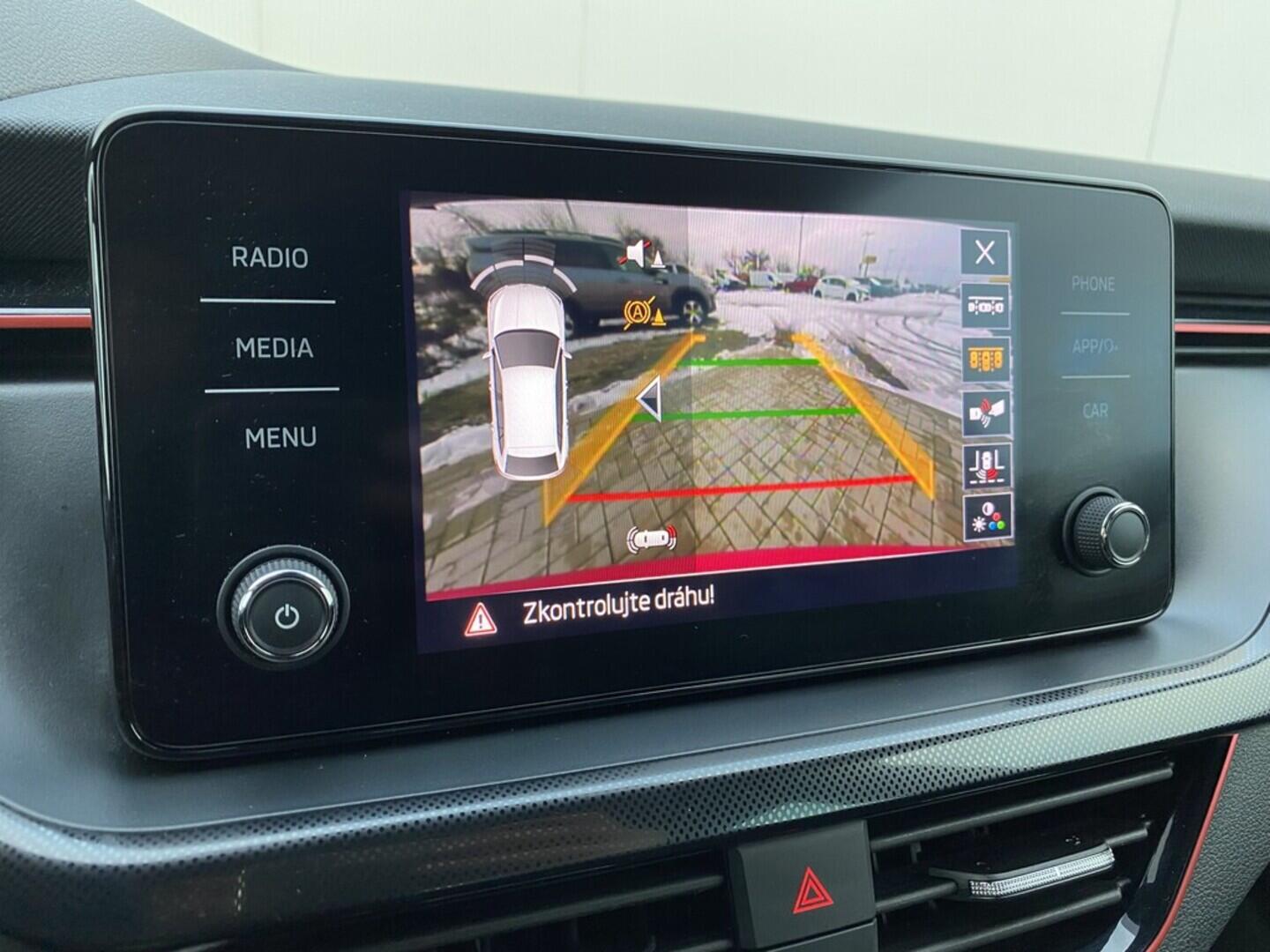 OZ190V01507_30.webp_SCALA Monte Carlo 1.0 TSI 81 kW automat