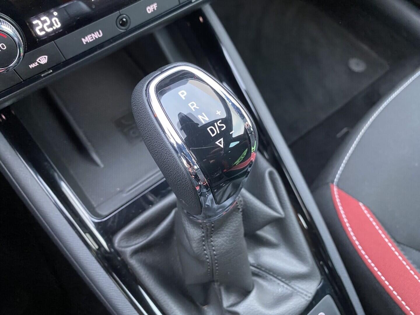 OZ190V01507_33.webp_SCALA Monte Carlo 1.0 TSI 81 kW automat