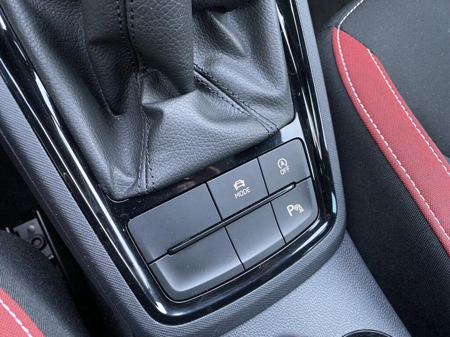 OZ190V01507_34.webp_SCALA Monte Carlo 1.0 TSI 81 kW automat