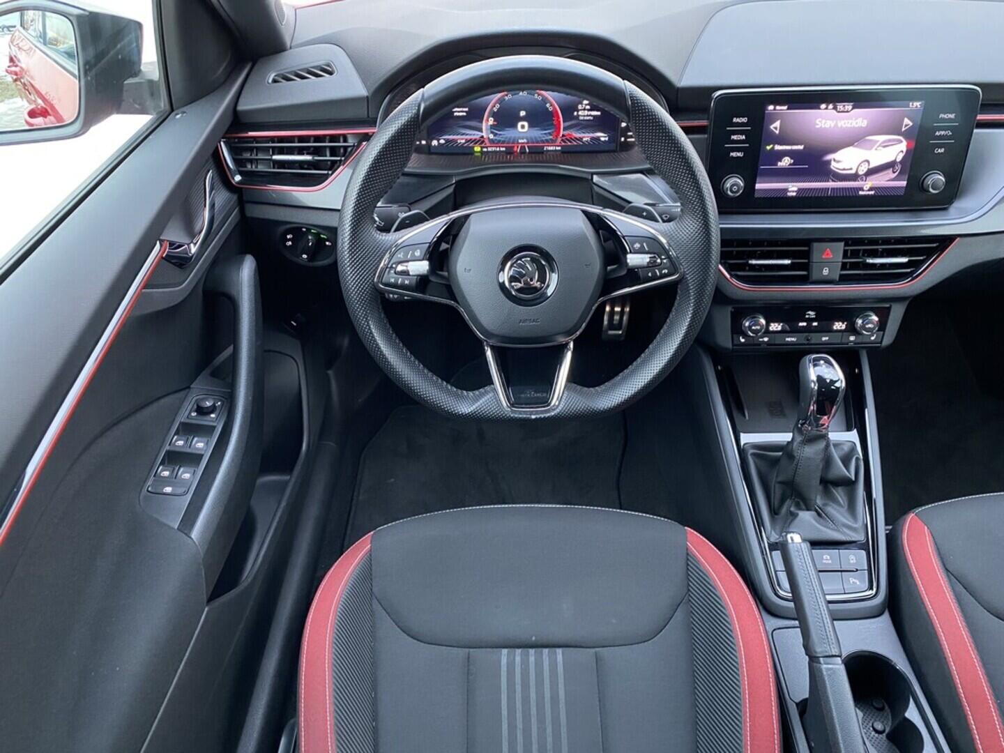 OZ190V01507_39.webp_SCALA Monte Carlo 1.0 TSI 81 kW automat