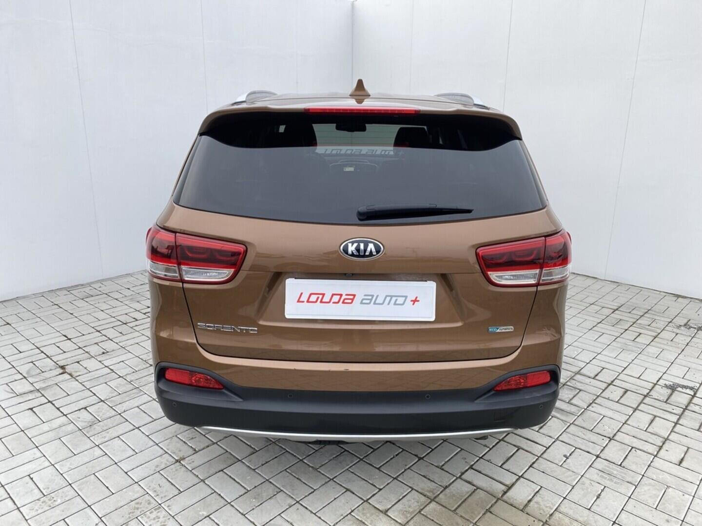 OZ190V01508_15.webp_SORENTO  2.2 CR 147 kW automat, DPH