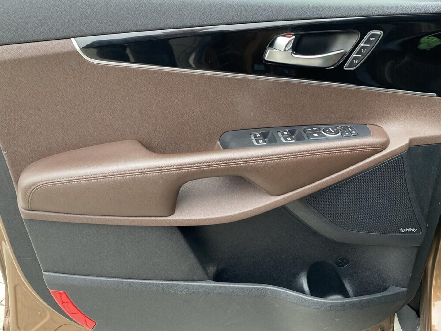 OZ190V01508_20.webp_SORENTO  2.2 CR 147 kW automat, DPH