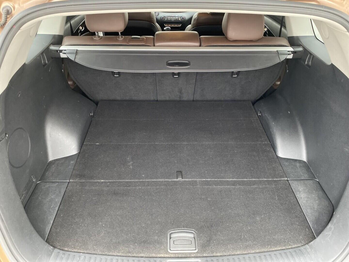 OZ190V01508_44.webp_SORENTO  2.2 CR 147 kW automat, DPH