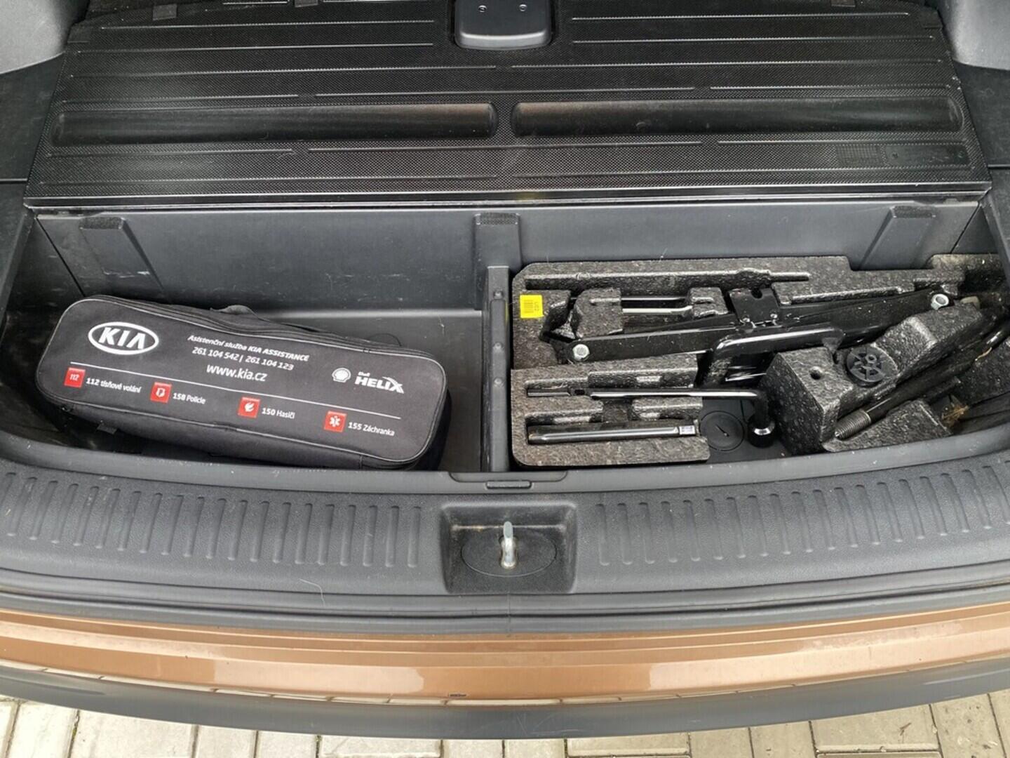 OZ190V01508_45.webp_SORENTO  2.2 CR 147 kW automat, DPH