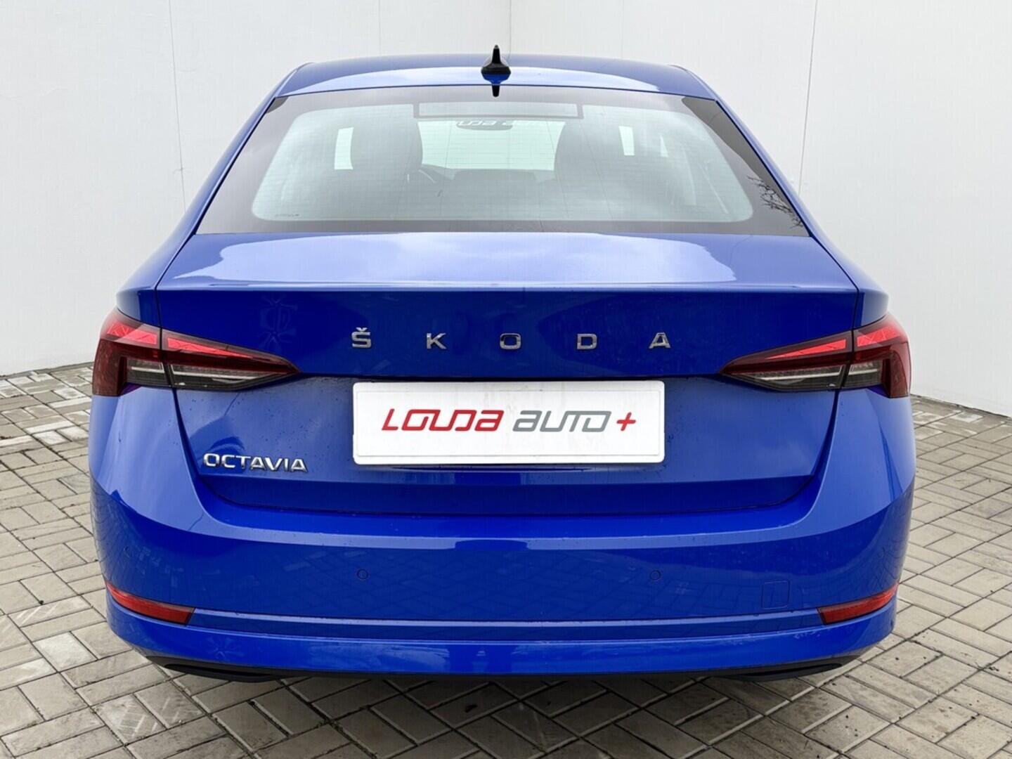 OZ190V01509_15.webp_OCTAVIA  2.0 TDI 110 kW manuál, DPH