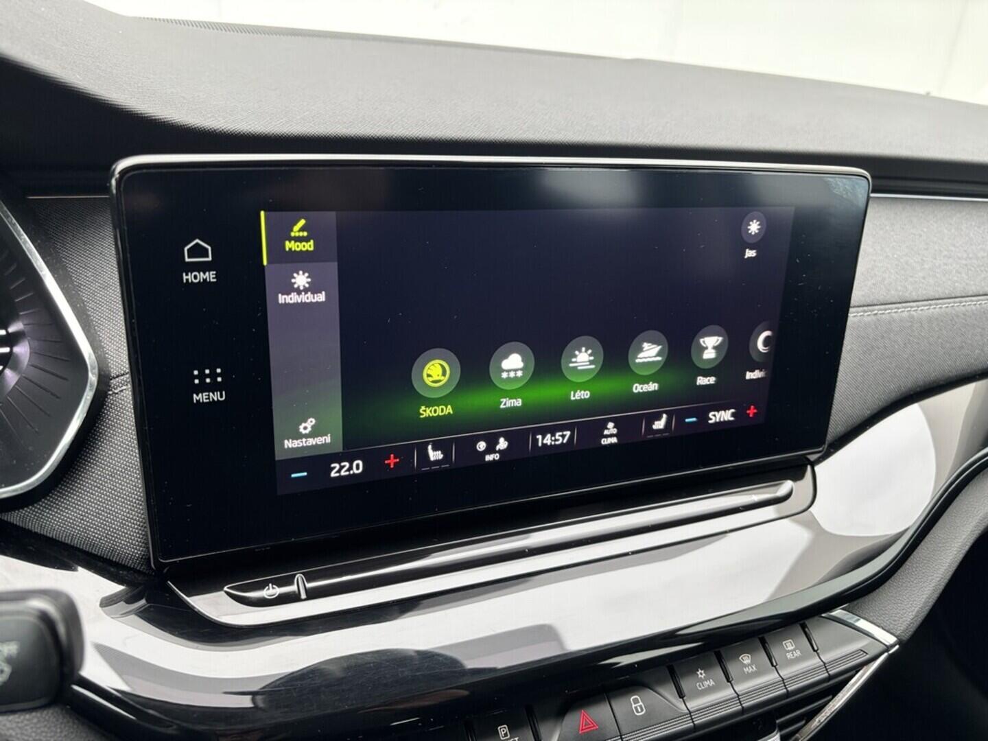 OZ190V01509_37.webp_OCTAVIA  2.0 TDI 110 kW manuál, DPH