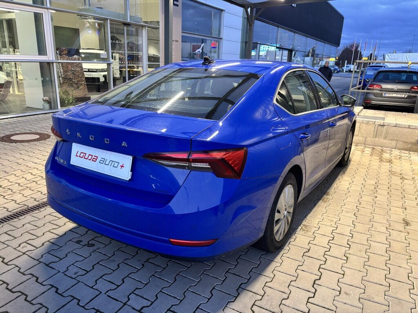 OZ190V01510_12.webp_OCTAVIA Ambition 2.0 TDI 110 kW manuál, DPH