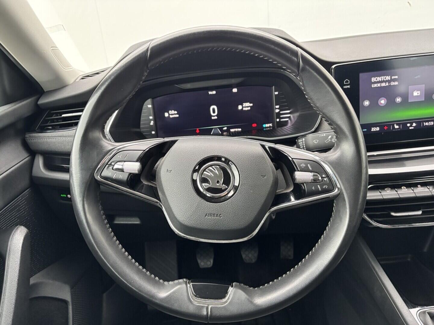 OZ190V01510_22.webp_OCTAVIA Ambition 2.0 TDI 110 kW manuál, DPH